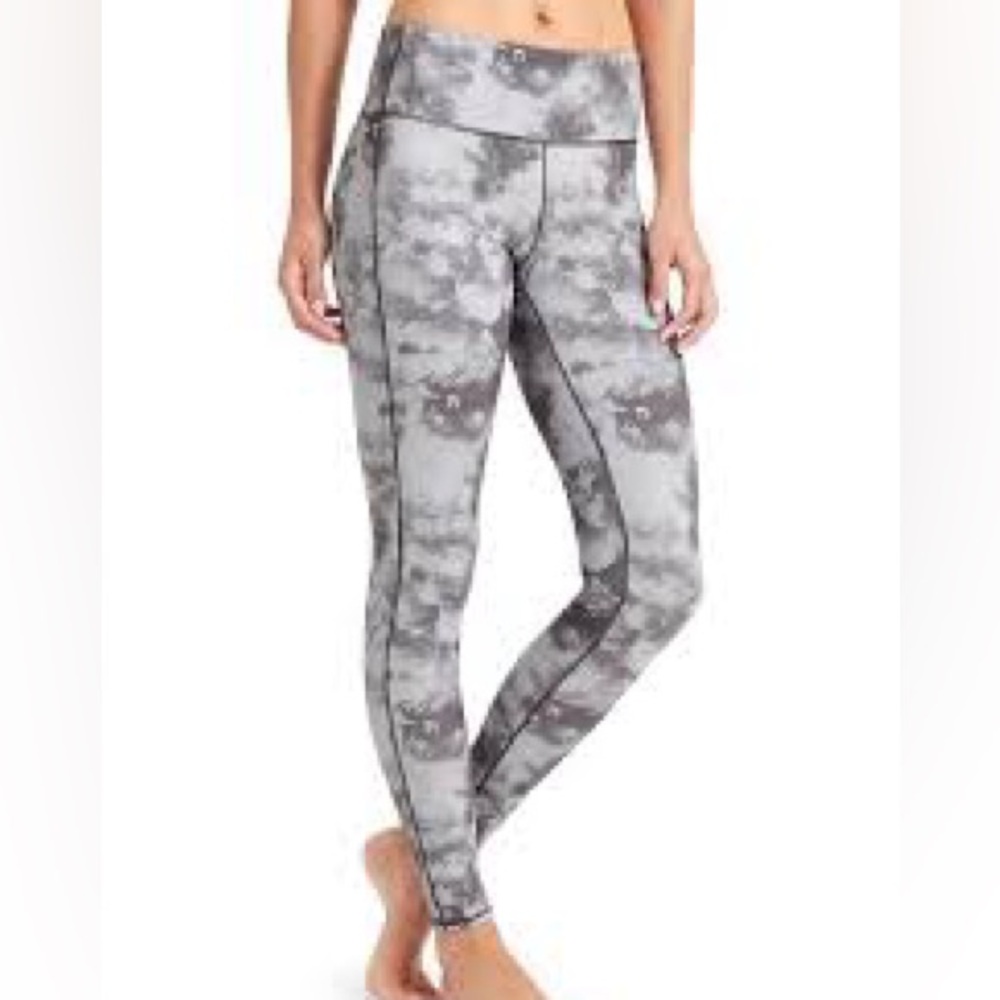 Athleta Cloudy Gray Chaturanga Women's Leggings